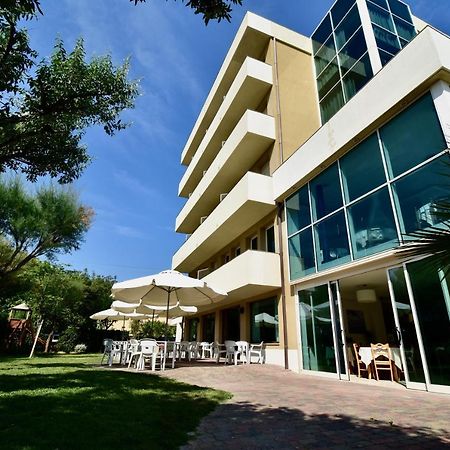 Hotel Astor B&B Lido di Classe Extérieur photo
