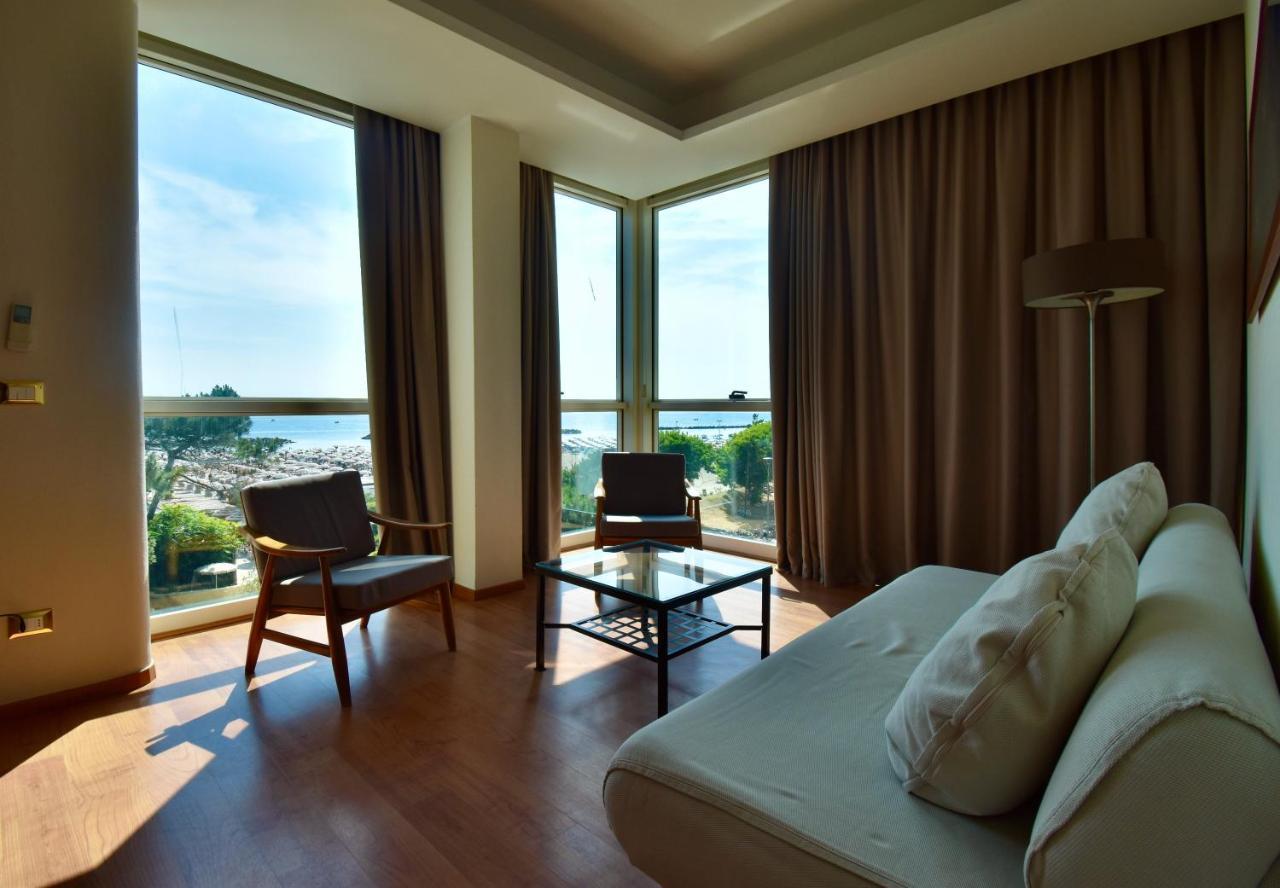 Hotel Astor B&B Lido di Classe Extérieur photo