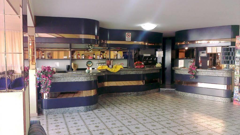 Hotel Astor B&B Lido di Classe Extérieur photo