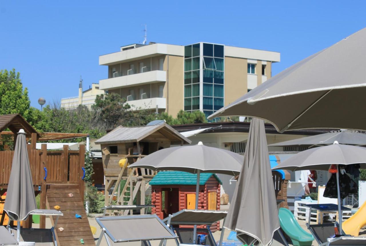 Hotel Astor B&B Lido di Classe Extérieur photo